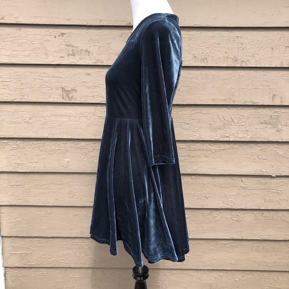 Shein velvet fit and flare dress! - Picture 4 of 9